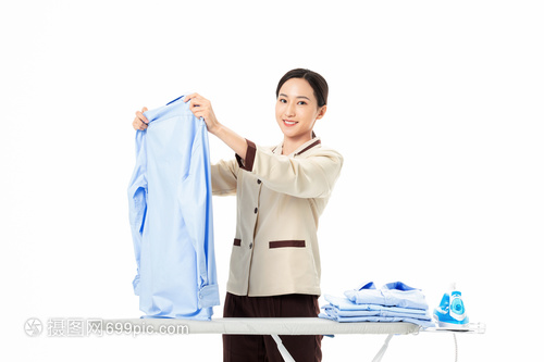 專(zhuān)業(yè)家政服務(wù) 女性熨燙與保潔